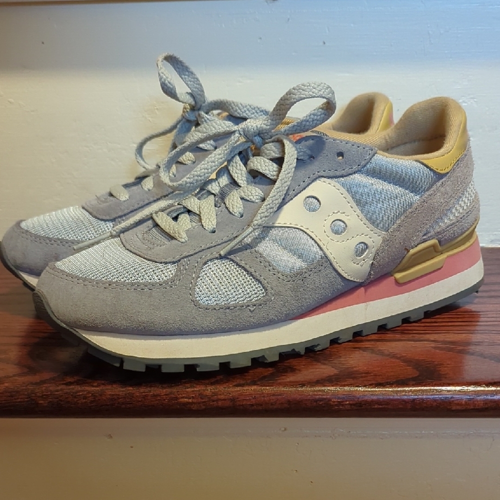 Saucony Shadow Gray/Yellow/Pink Size 7.5